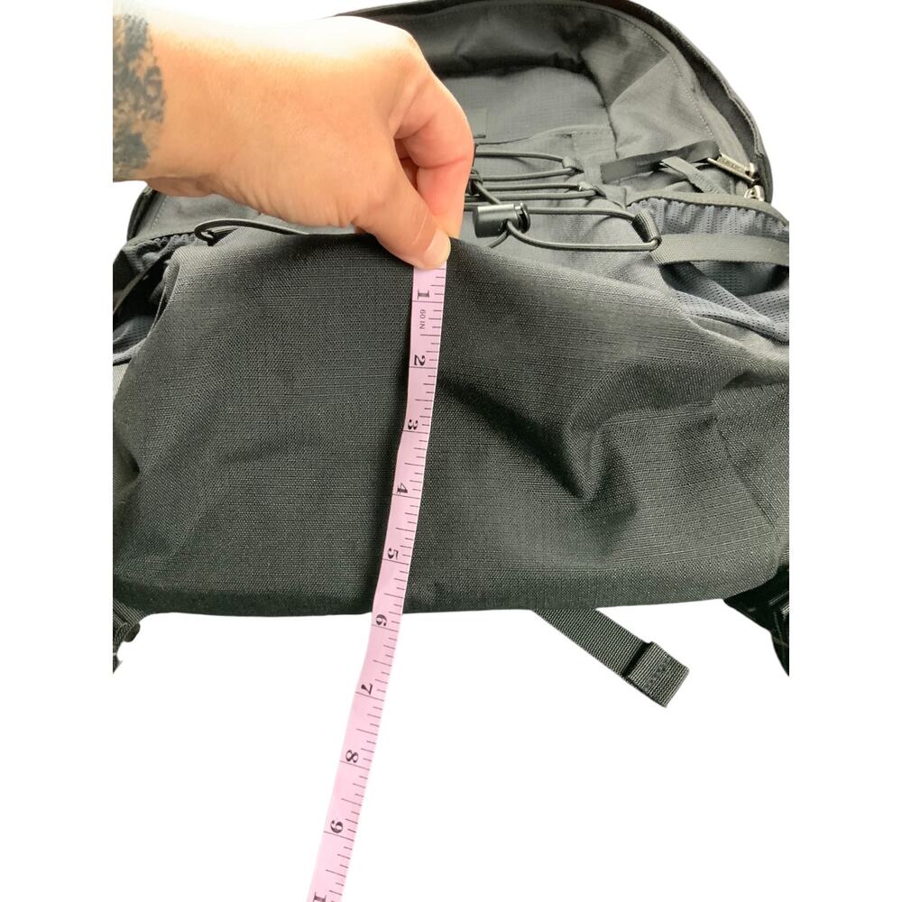 Vans Skateboard Backpack Black Laptop School Travel Hiking Daypack NWT Unisex - Picture 6 of 6